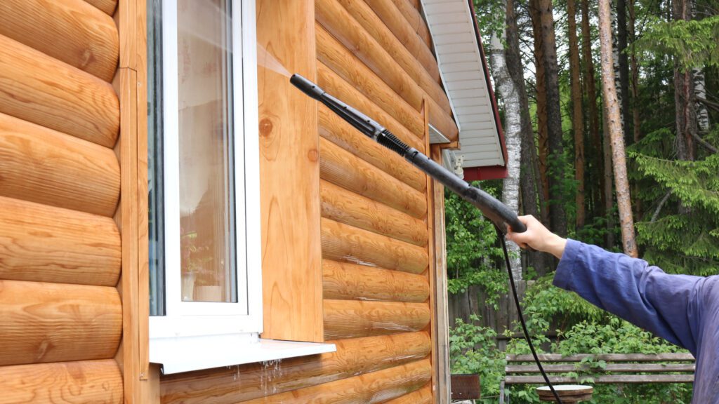 Washing the House Exterior: 6 Reasons You Need To Do It
